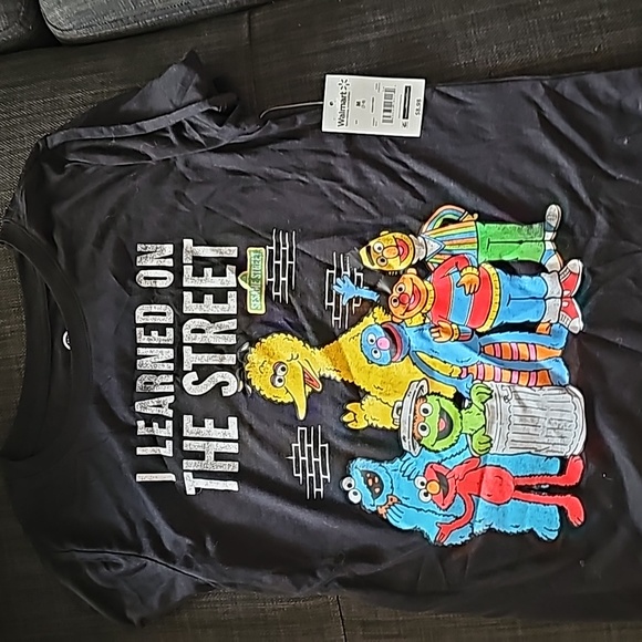 Sesame Street Tee Shirt Size M (7-8) - Picture 4 of 5